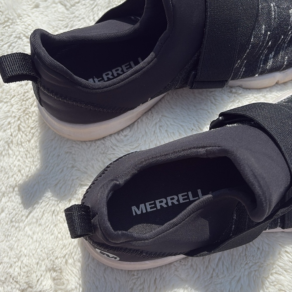 Merrell Black Slip-On Sneakers Size 6 | Lightweight Comfort Walking Shoes - Picture 8 of 9